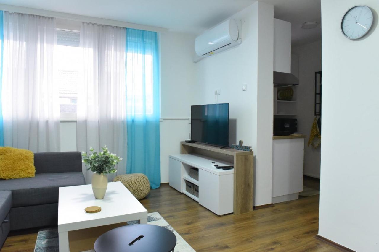 Central Apartment Ćuprija 외부 사진