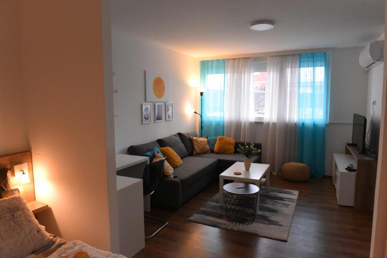 Central Apartment Ćuprija 외부 사진